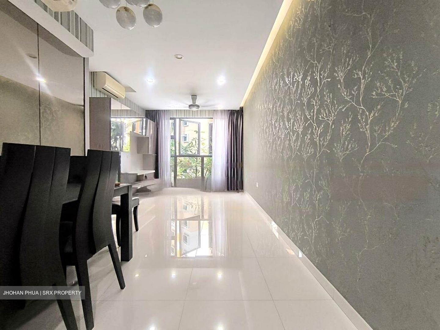 Prive (D19), Condominium #581115531